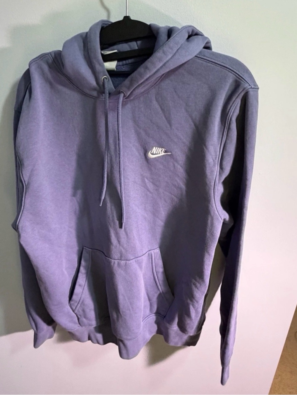 Nike Men’s Lavender/Purple Pullover Hoodie